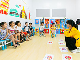南寧現(xiàn)代教育青少兒英語口語培訓班
